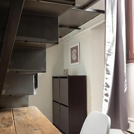 Apartman Hostmate - - Via Chiese - Bicocca Milánó